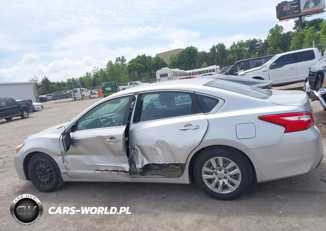 2017 Nissan Altima 2.5 S VIN:1N4AL3AP6HN366963 - 14