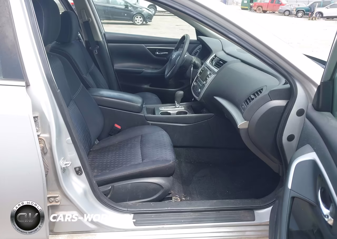 2017 Nissan Altima 2.5 S VIN:1N4AL3AP6HN366963 - 5