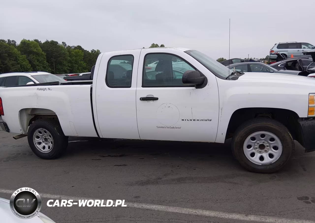 2013 Chevrolet Silverado 1500 Work Truck VIN:1GCRCPEXXDZ147344 - 13