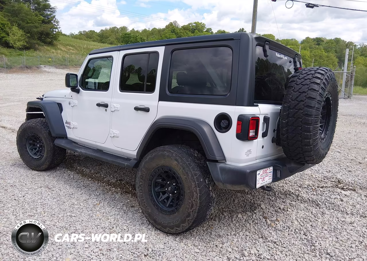 2019 Jeep Wrangler Unlimited Sport S 4X4 VIN:1C4HJXDN1KW592815 - 3