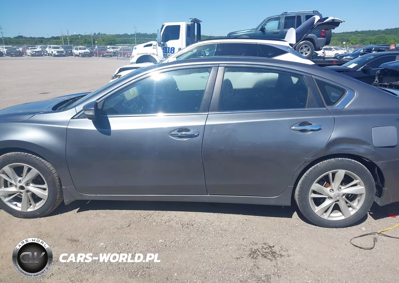 2015 Nissan Altima 2.5 Sv VIN:1N4AL3AP4FC109986 - 14