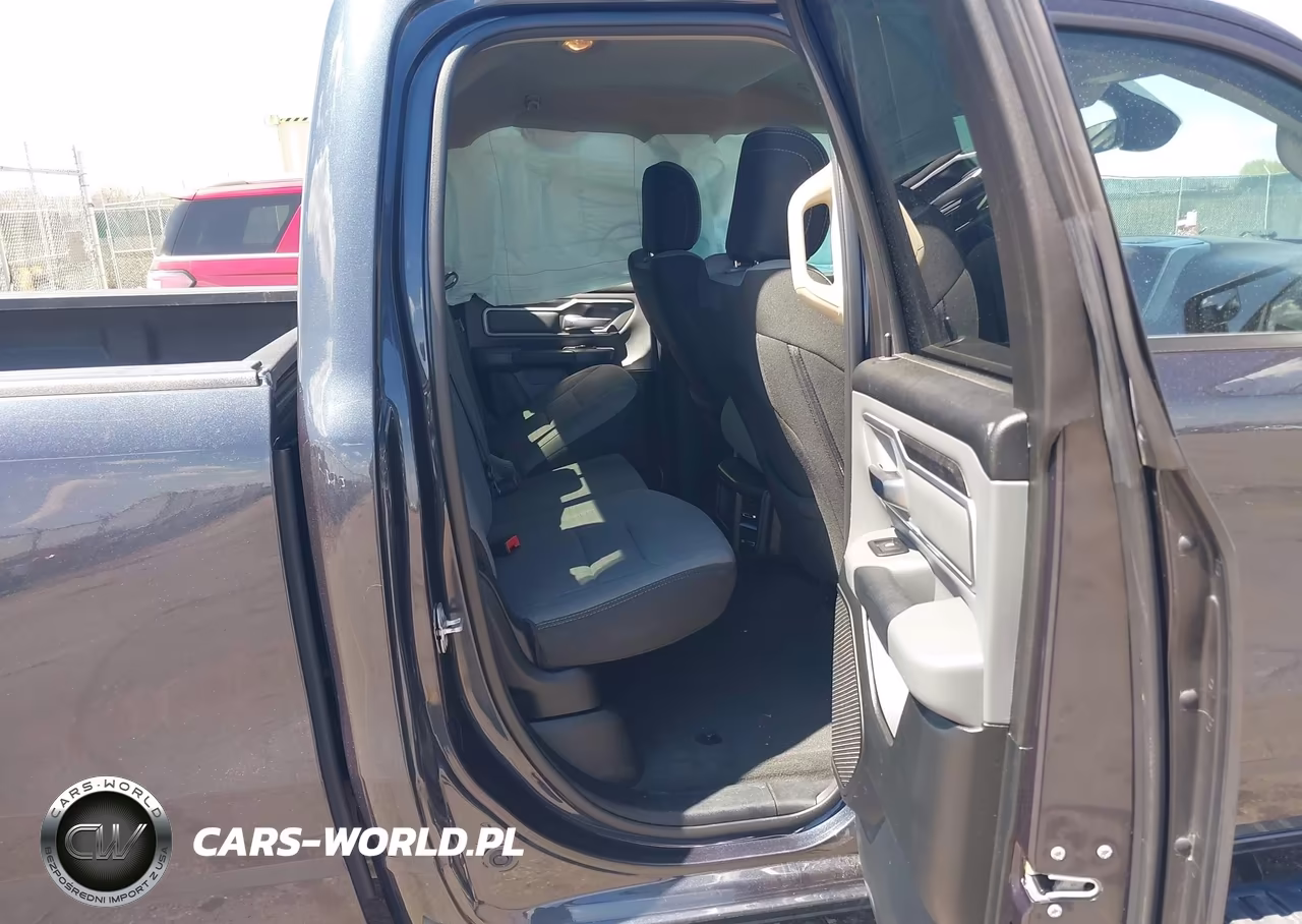 2020 Ram 1500 Big Horn 4X4 6'4 Box VIN:1C6SRFBT0LN420316 - 8