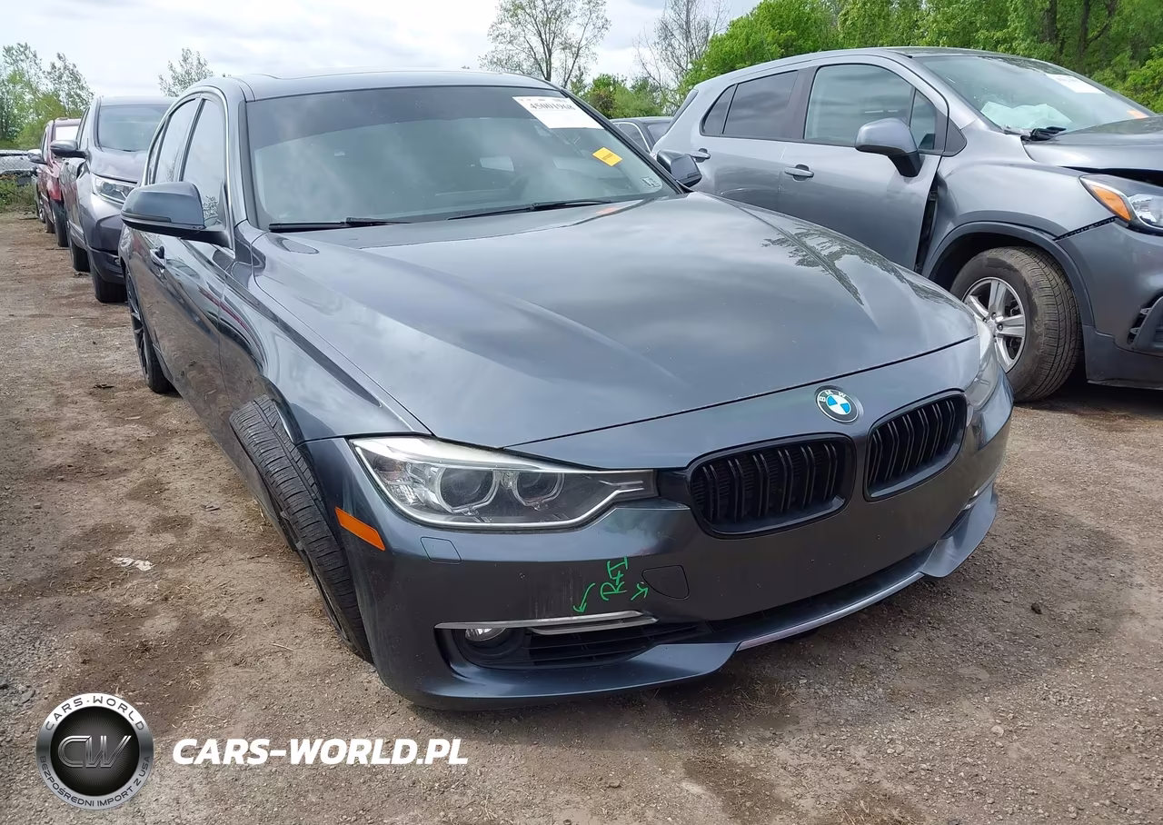 2013 BMW 335I xDrive – zdjęcie 1 z 16