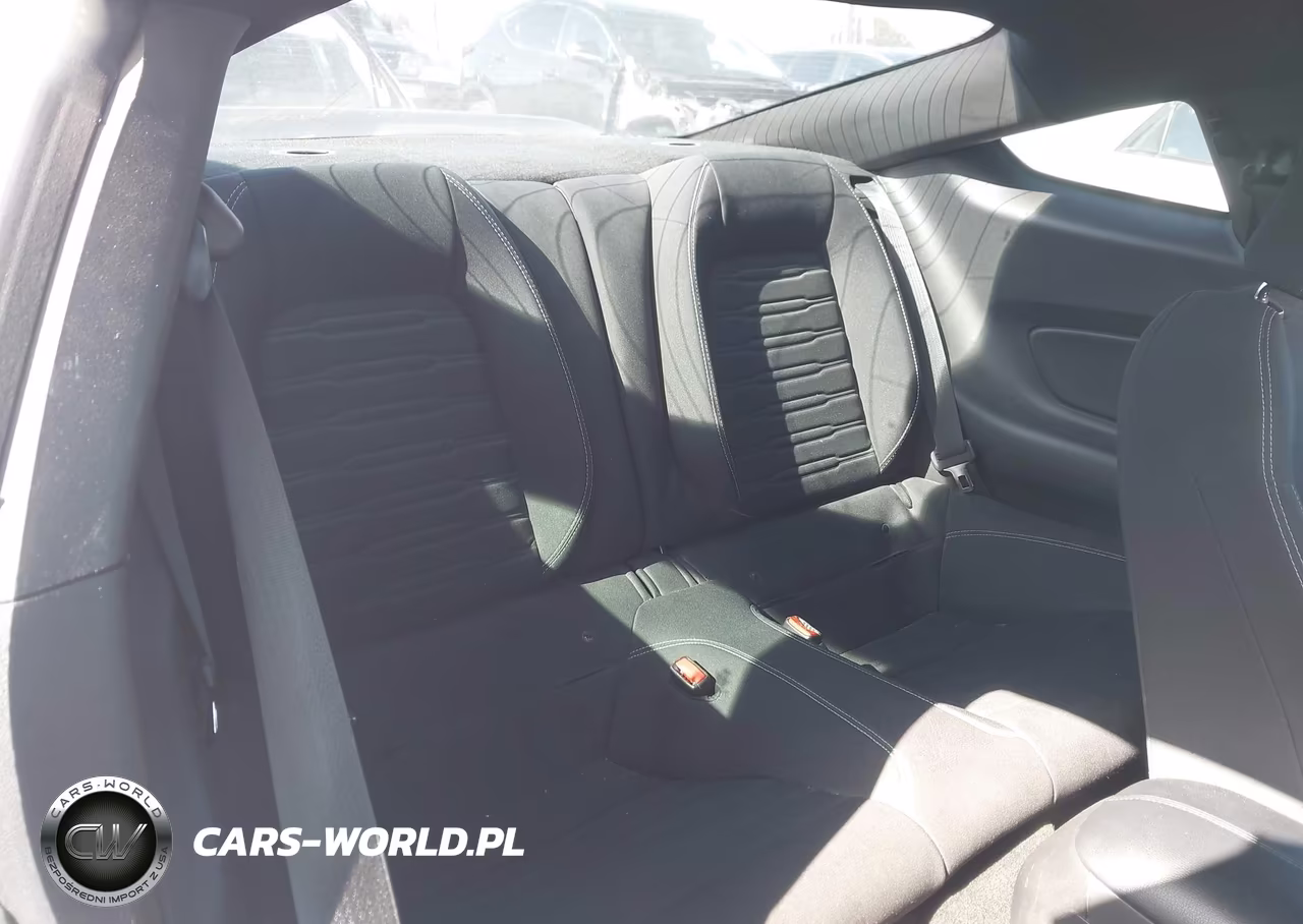 2016 Ford Mustang Ecoboost VIN:1FA6P8TH2G5303807 - 8