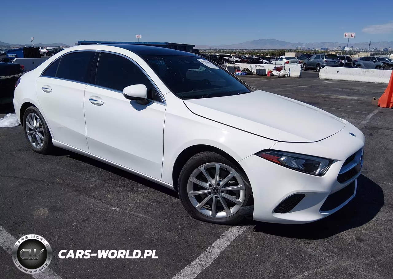 2019 Mercedes-Benz A 220