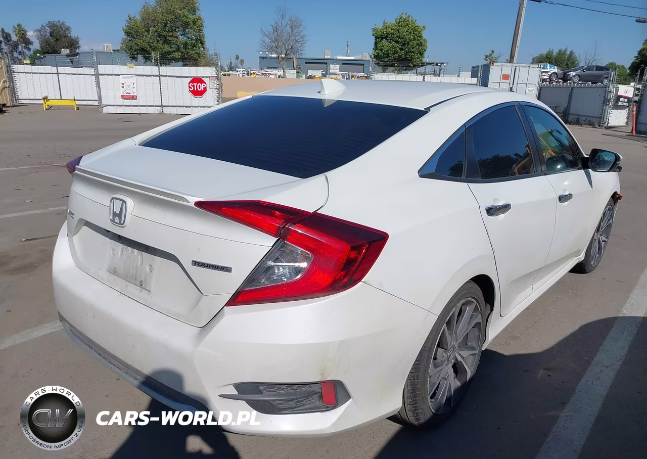2020 Honda Civic Touring VIN:19XFC1F99LE210377 - 4