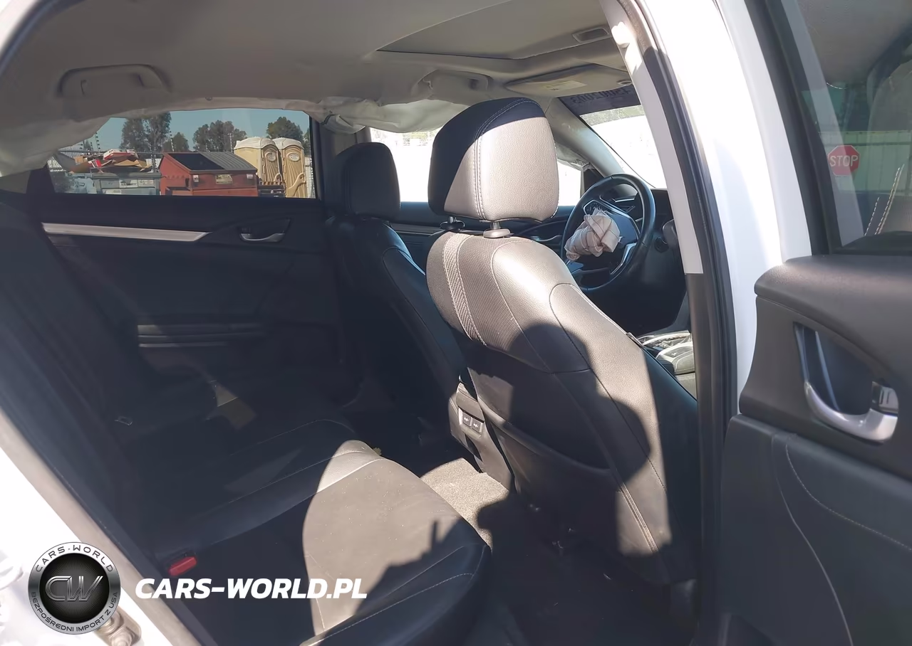 2020 Honda Civic Touring VIN:19XFC1F99LE210377 - 8