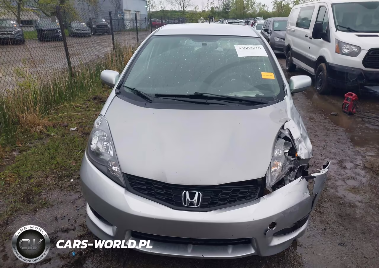 2013 Honda Fit Sport VIN:JHMGE8H51DC015477 - 12