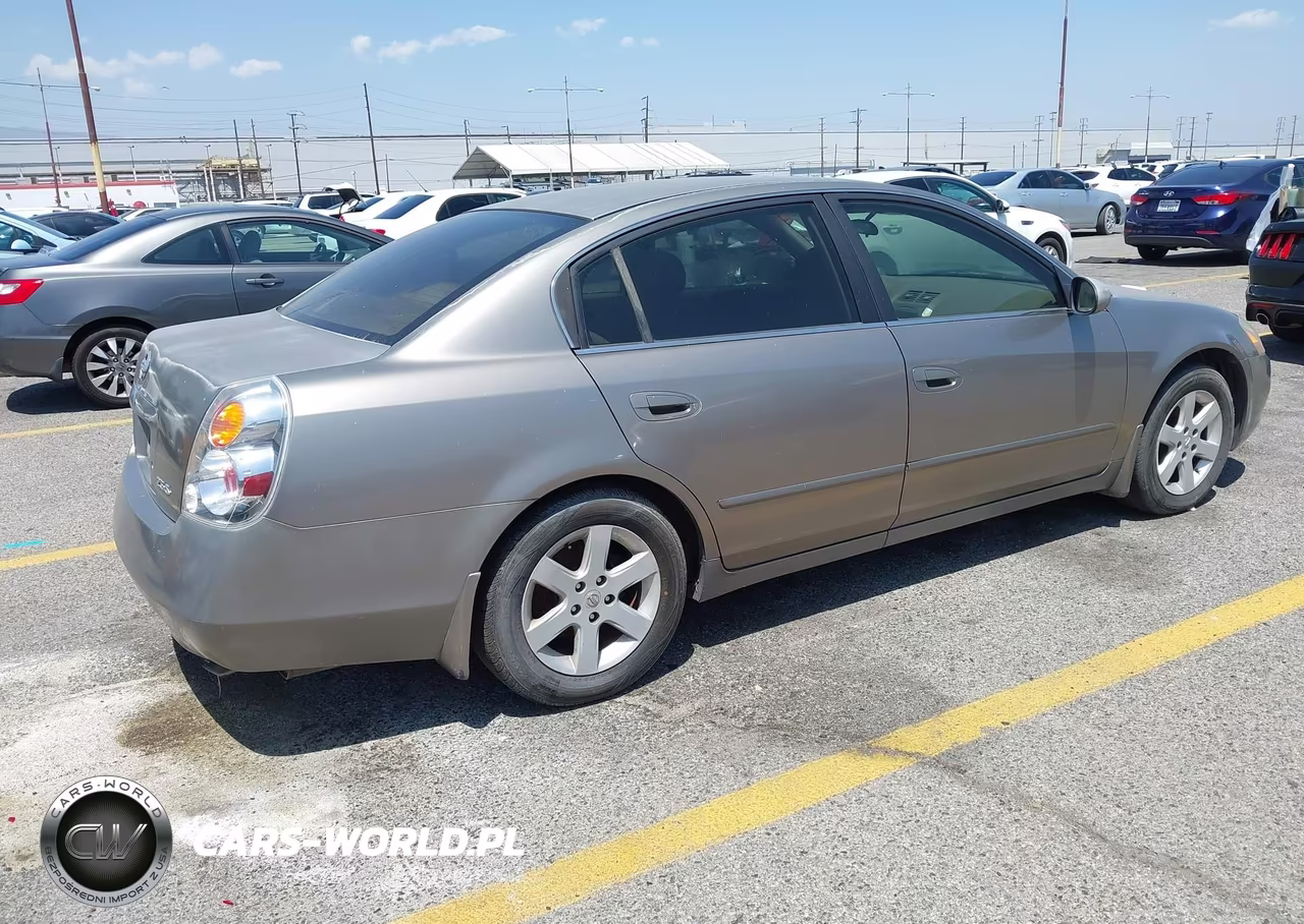 2003 Nissan Altima 2.5 S VIN:1N4AL11D13C168130 - 4