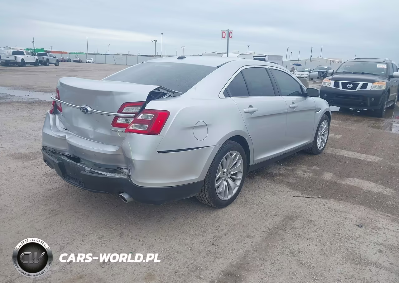 2019 Ford Taurus Limited VIN:1FAHP2F87KG108641 - 4