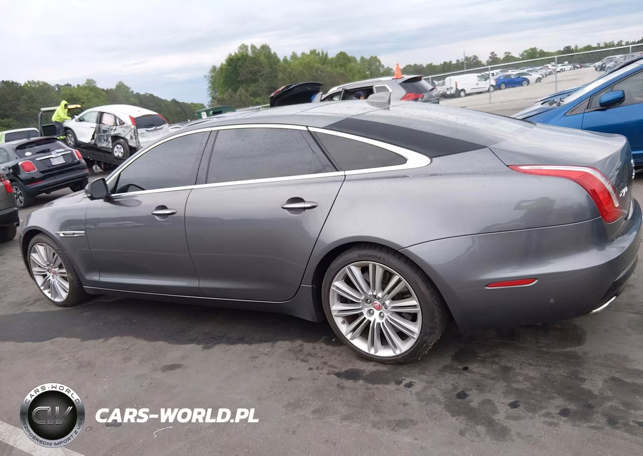 2017 Jaguar Xj Xjl Supercharged VIN:SAJWA2GE7HMW08639 - 14