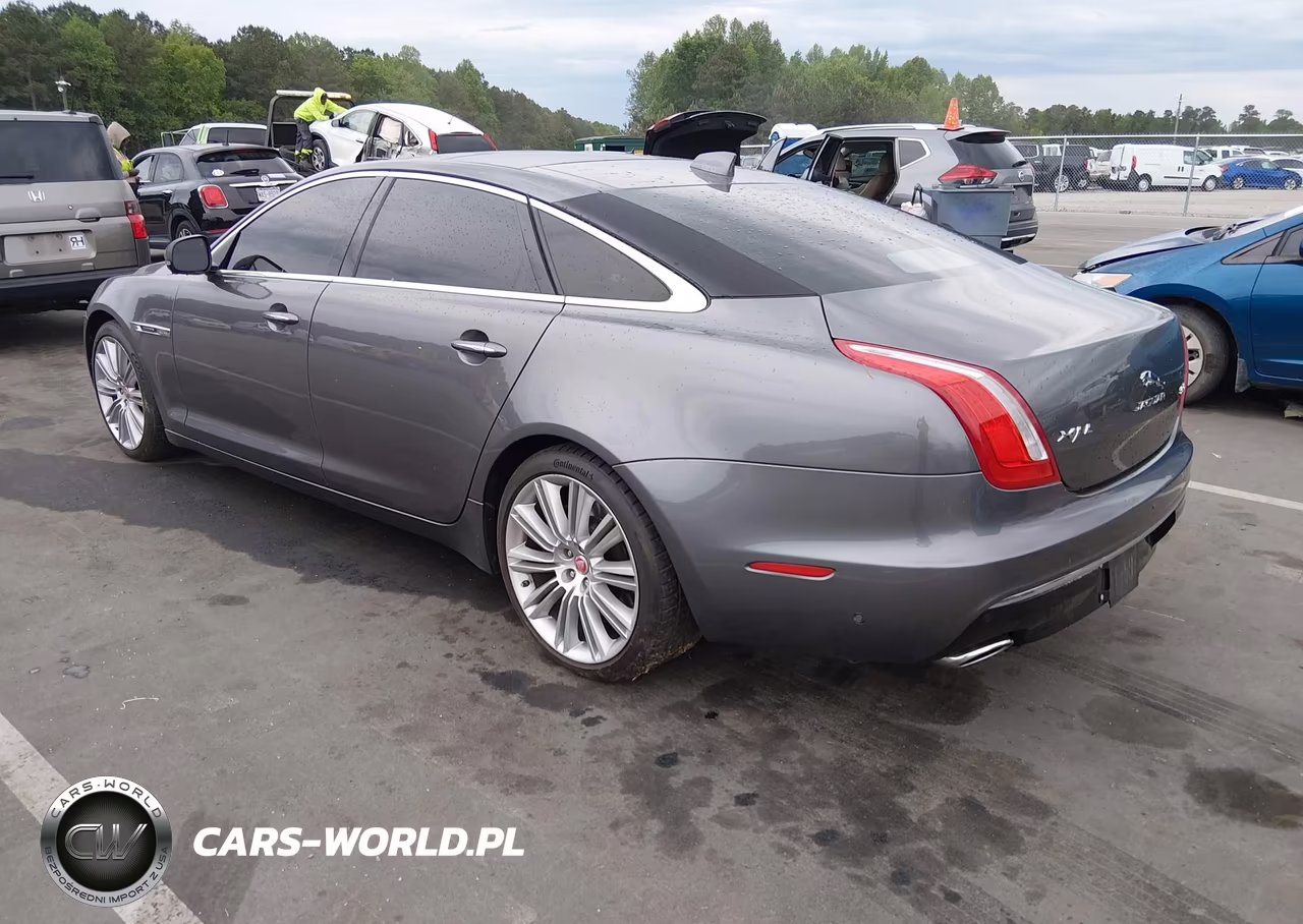 2017 Jaguar Xj Xjl Supercharged VIN:SAJWA2GE7HMW08639 - 3
