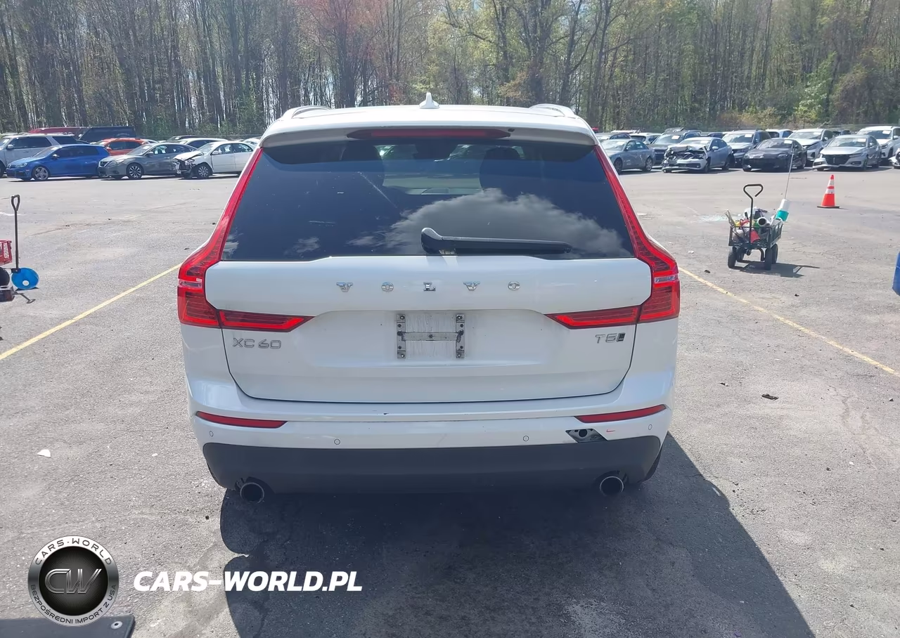 2019 Volvo Xc60 T5 Momentum VIN:LYV102RKXKB233040 - 17
