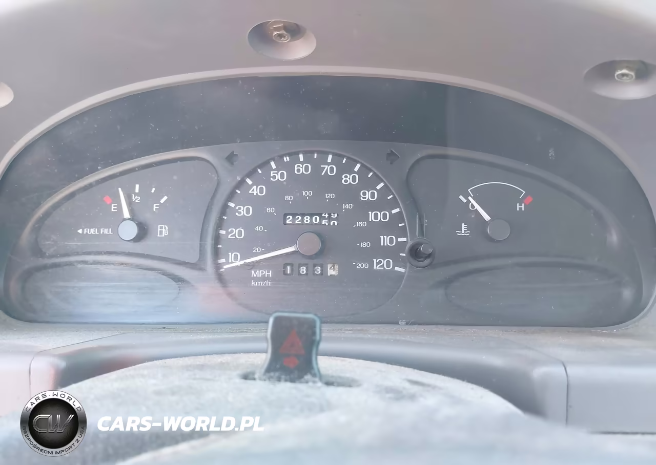 2002 Ford Escort Fleet VIN:3FAFP13P42R162310 - 7