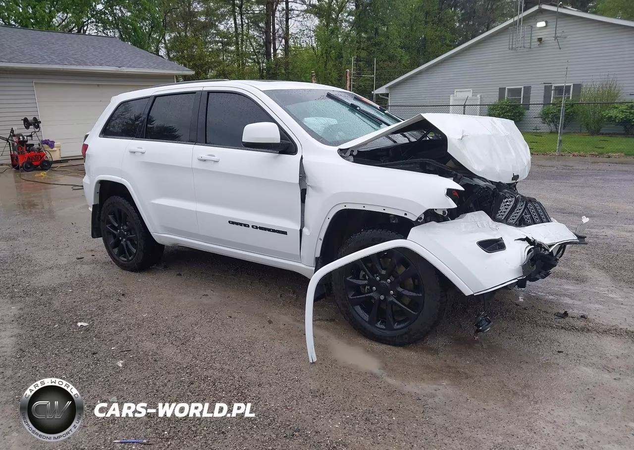 2021 Jeep Grand Cherokee Laredo X 4X4