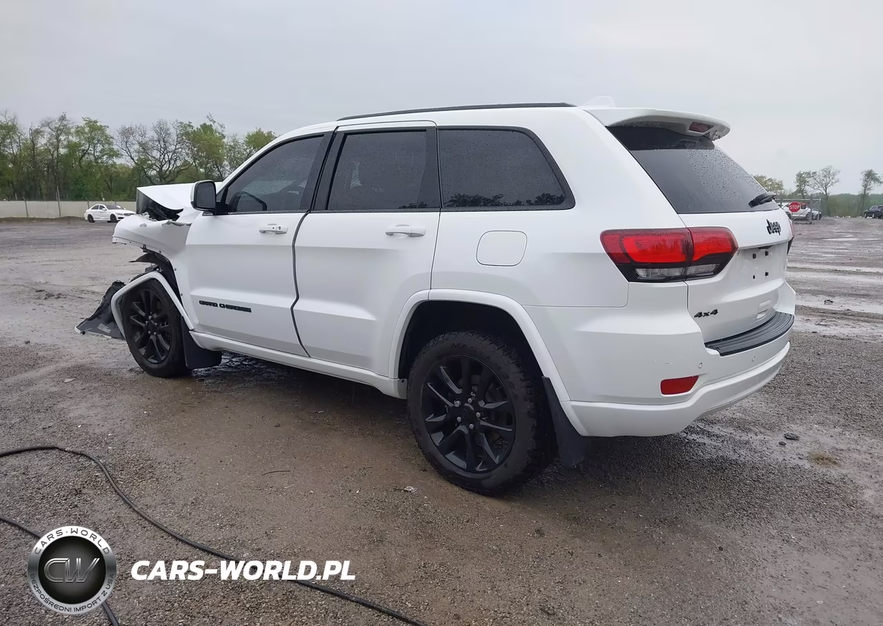 2021 Jeep Grand Cherokee Laredo X 4X4 VIN:1C4RJFAG3MC729245 - 3