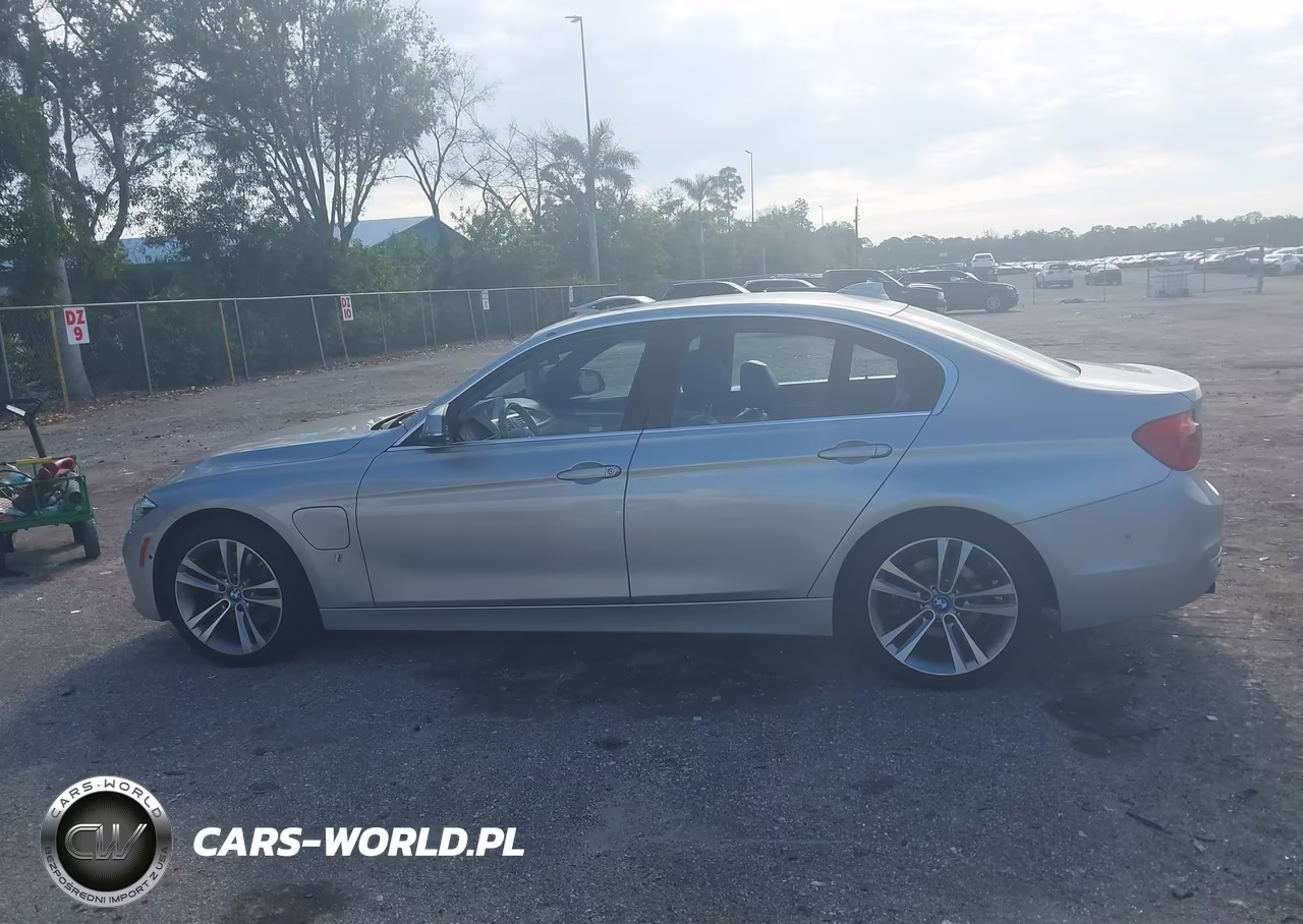 2018 BMW 330E Iperformance VIN:WBA8E1C58JA178605 - 15