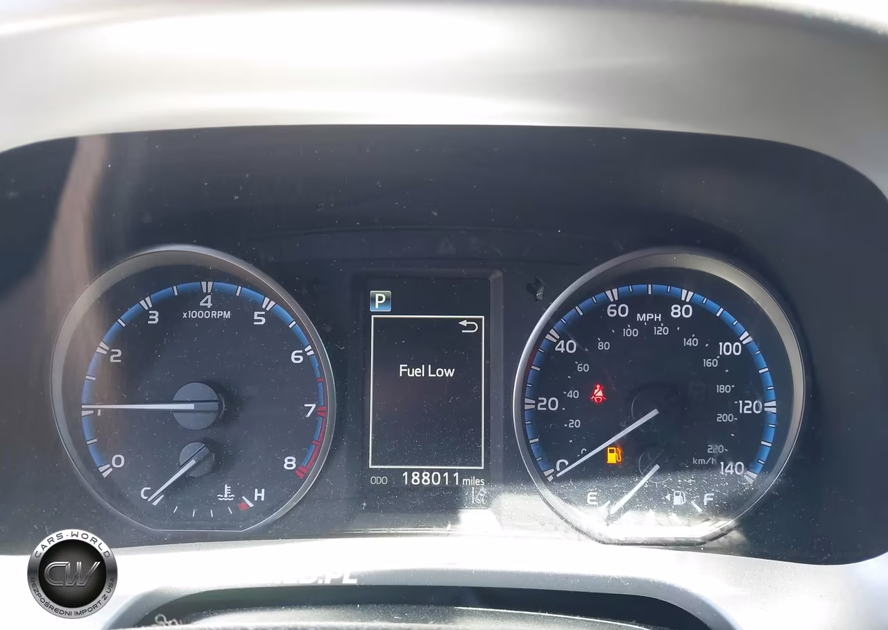 2017 Toyota Rav4 Le VIN:2T3BFREV7HW643842 - 7