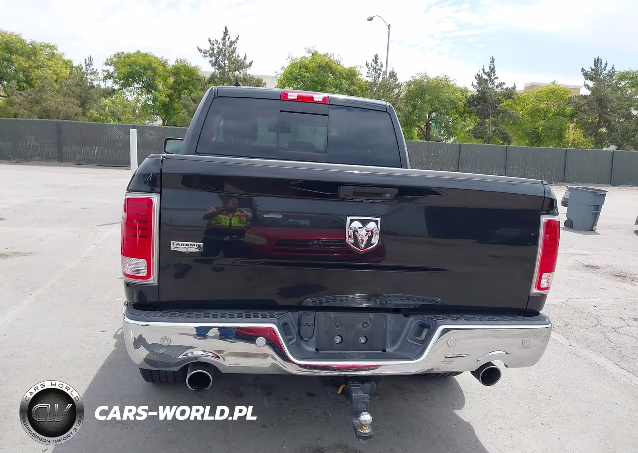 2017 Ram 1500 Laramie 4X2 5'7 Box VIN:1C6RR6NTXHS765243 - 16