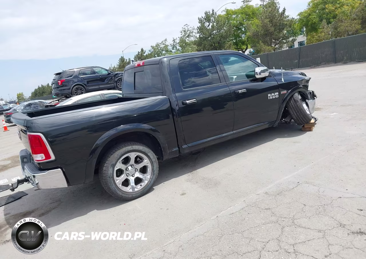 2017 Ram 1500 Laramie 4X2 5'7 Box VIN:1C6RR6NTXHS765243 - 4