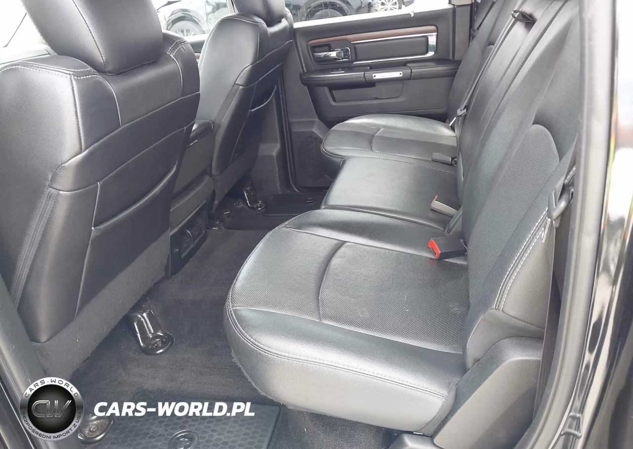 2017 Ram 1500 Laramie 4X2 5'7 Box VIN:1C6RR6NTXHS765243 - 8