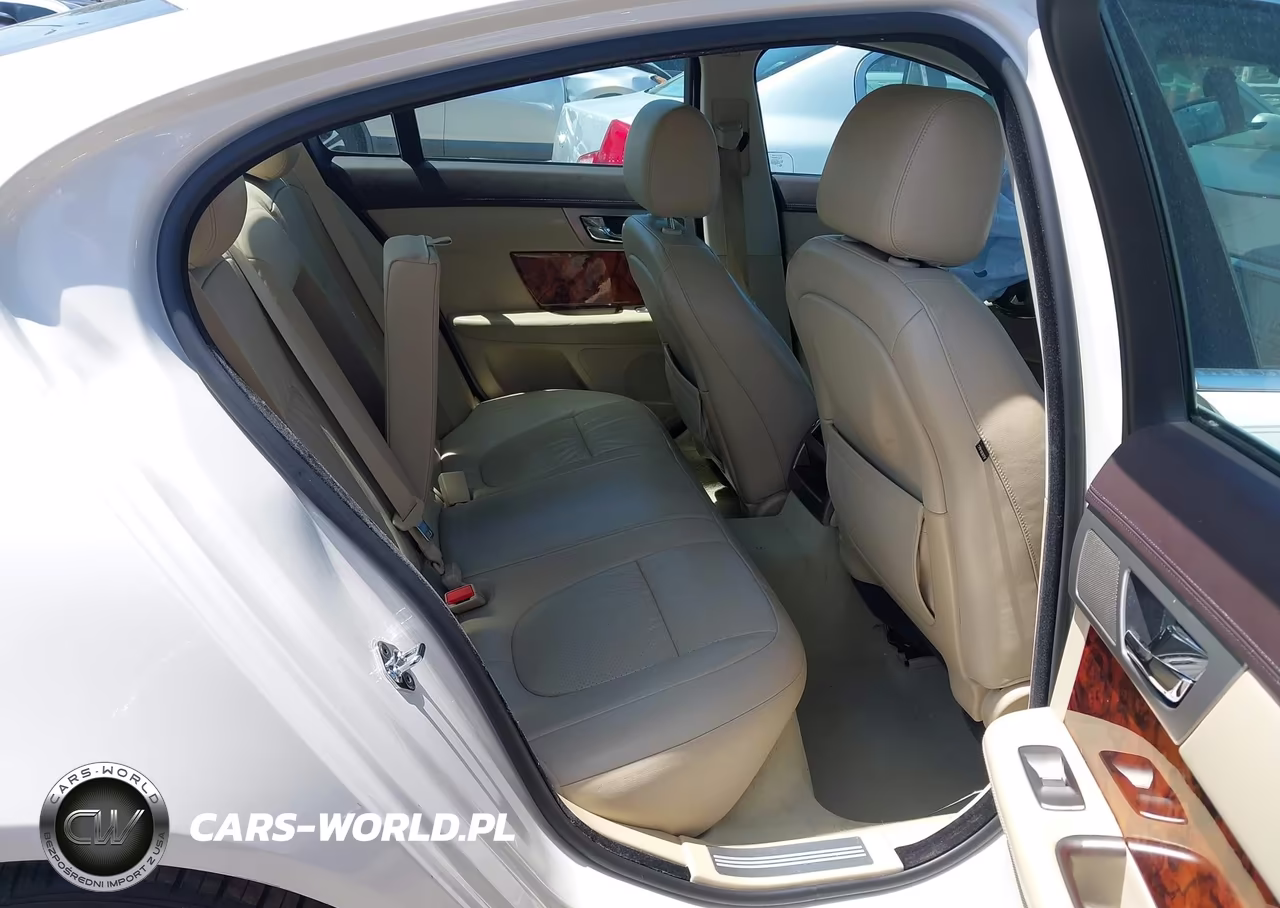 2009 Jaguar Xf Premium Luxury VIN:SAJWA06B59HR05155 - 8