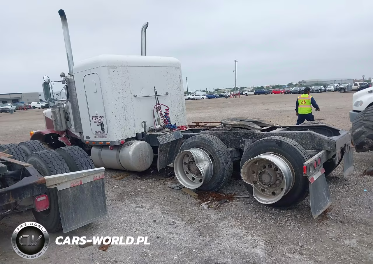 2004 Peterbilt 379 VIN:1XP5DB9X44D825803 - 13