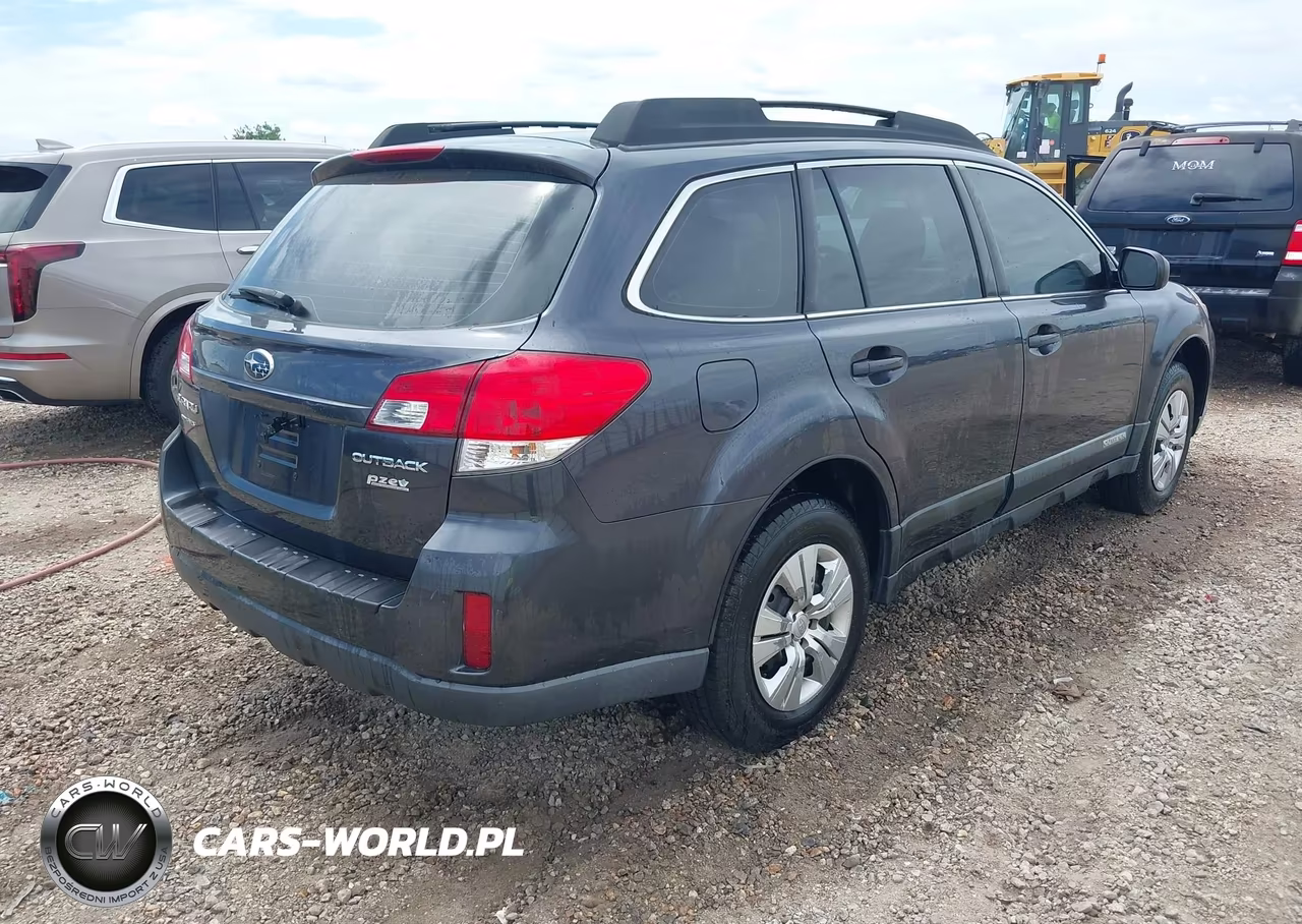 2011 Subaru Outback 2.5I VIN:4S4BRBAC1B3374536 - 4