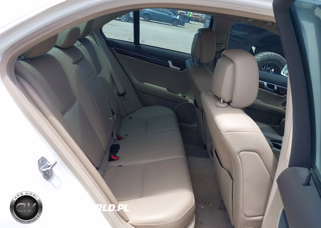 2013 Mercedes-Benz C 250 Luxury VIN:WDDGF4HB2DA802596 - 8