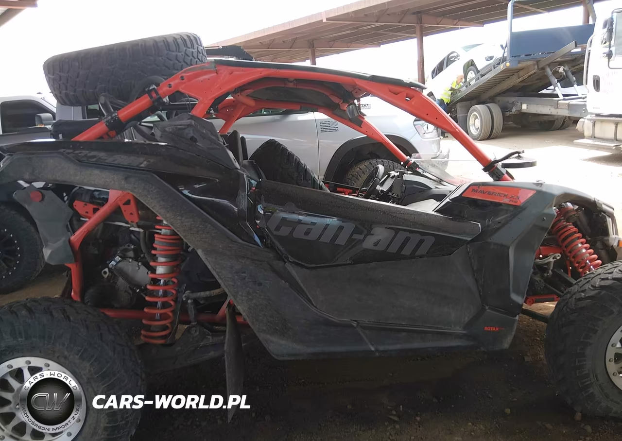 2018 Can-Am Maverick X3 X Rs Turbo R VIN:3JBVXAW46JK005217 - 13