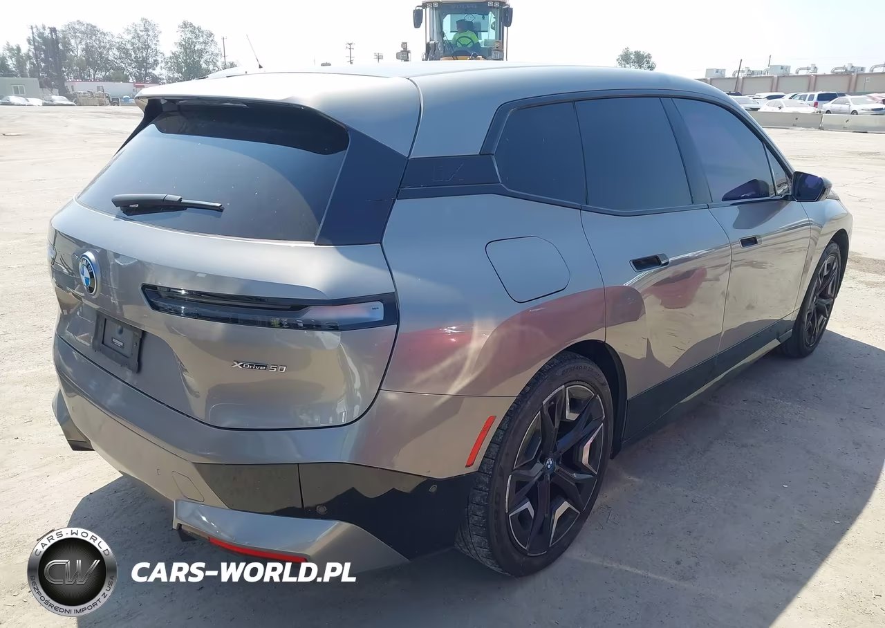 2022 BMW Ix xDrive50 VIN:WB523CF04NCK59939 - 4