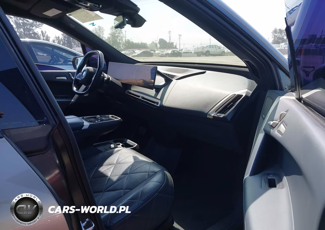 2022 BMW Ix xDrive50 VIN:WB523CF04NCK59939 - 5
