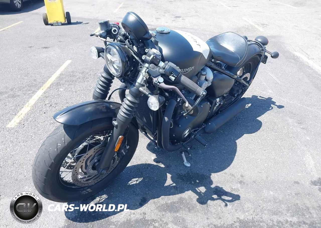 2018 Triumph Motorcycle Bonneville Bobber Black VIN:SMTD53HL1JT871686 - 2