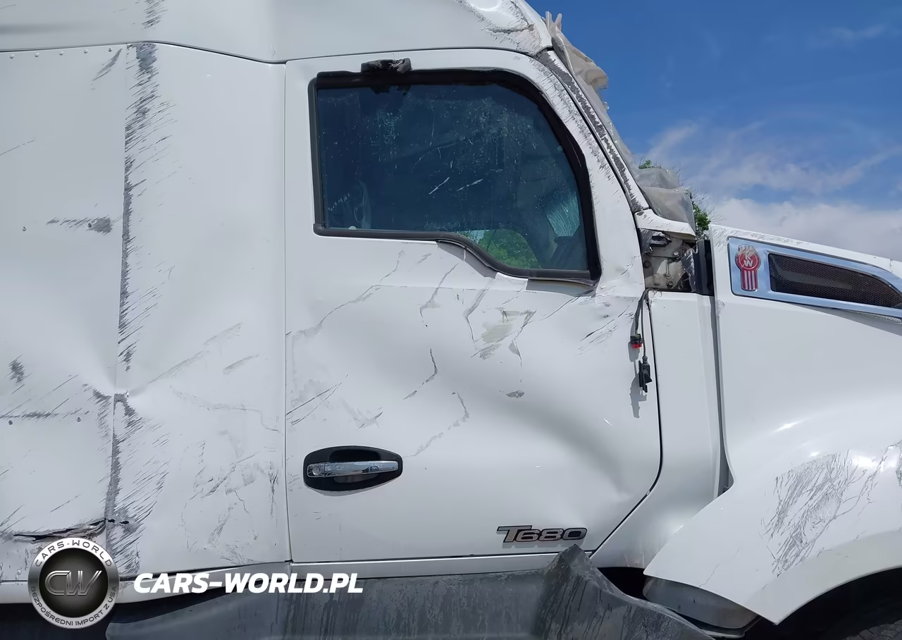 2020 Kenworth T680 VIN:1XKYD49XXLJ311419 - 14