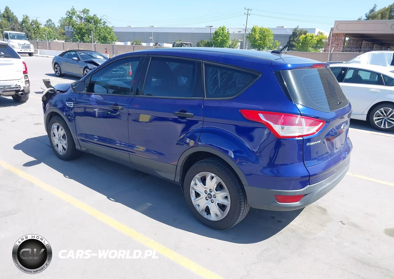 2015 Ford Escape S VIN:1FMCU0F79FUB73213 - 3