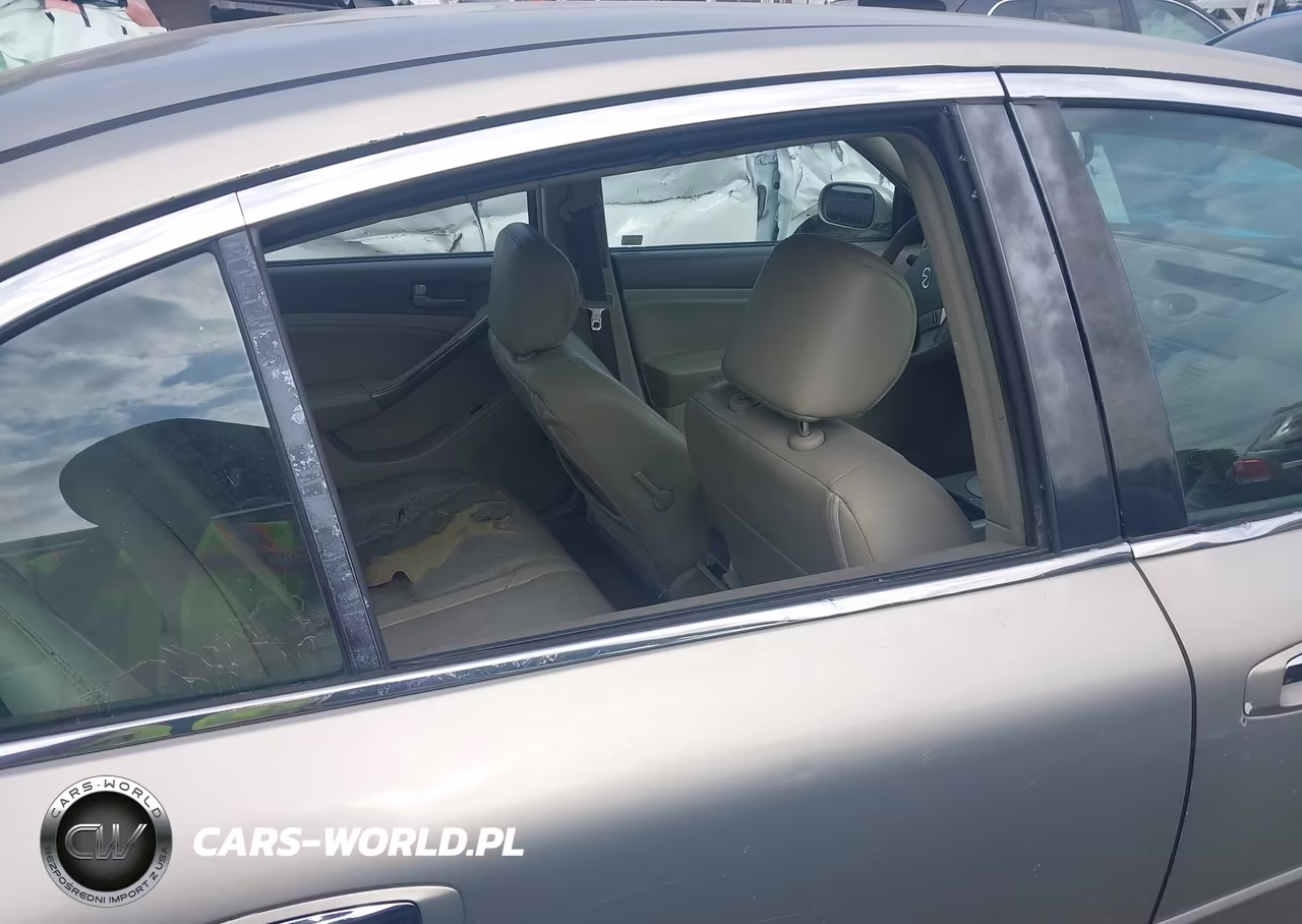 2003 Infiniti G35 Luxury Leather VIN:JNKCV51E03M330223 - 6