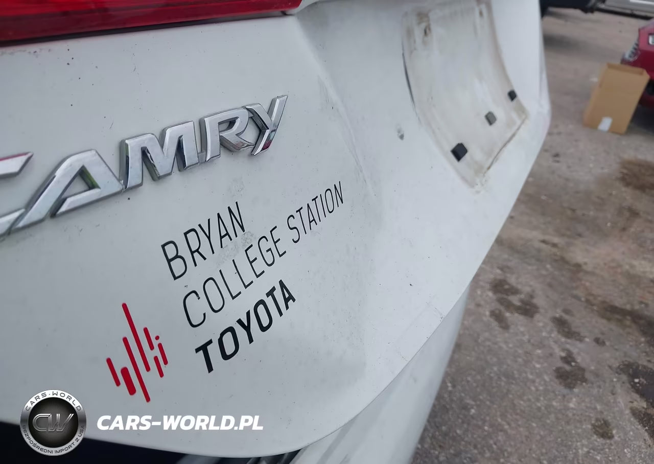 2013 Toyota Camry Se VIN:4T1BF1FK2DU682198 - 18