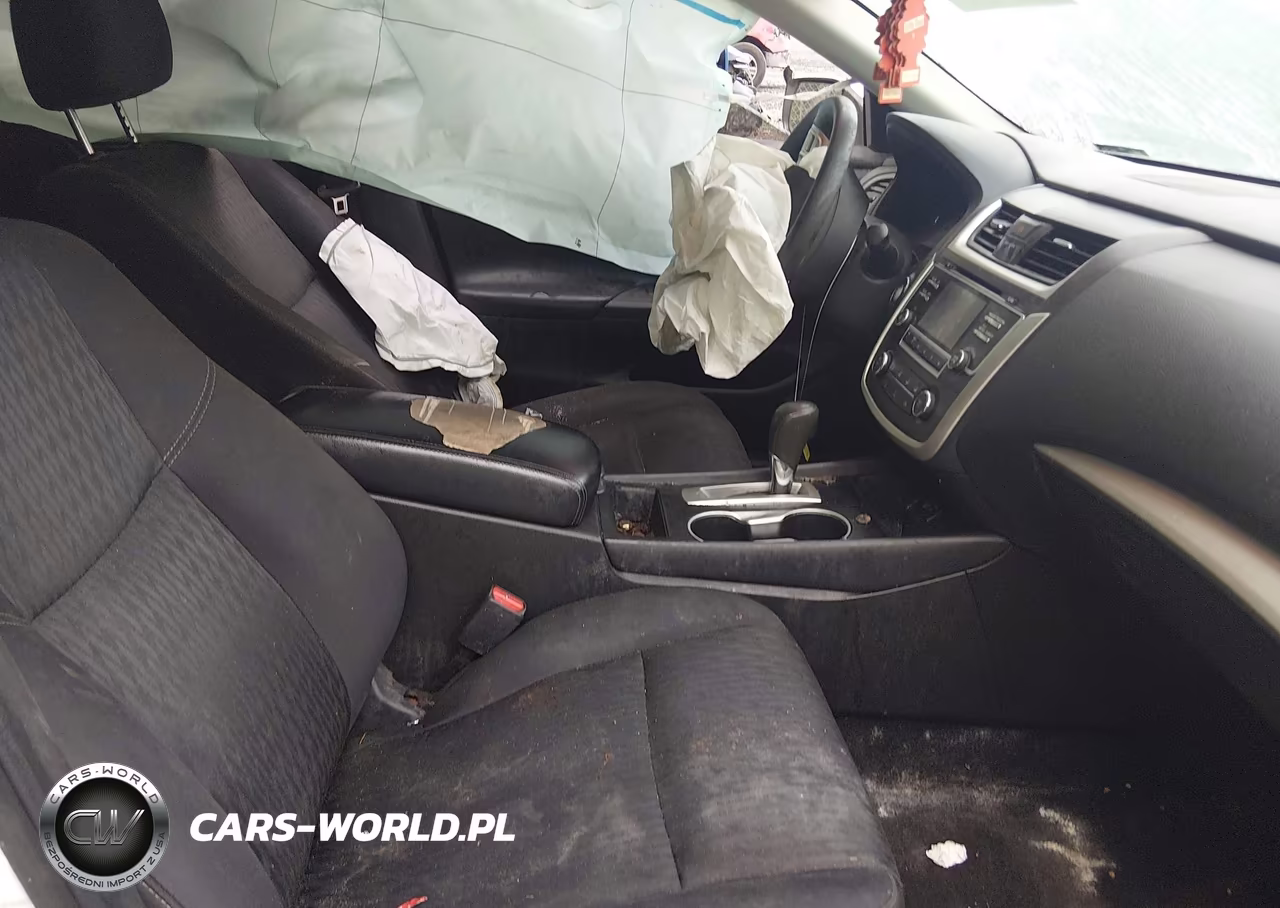 2018 Nissan Altima 2.5 S VIN:1N4AL3AP1JC136393 - 5