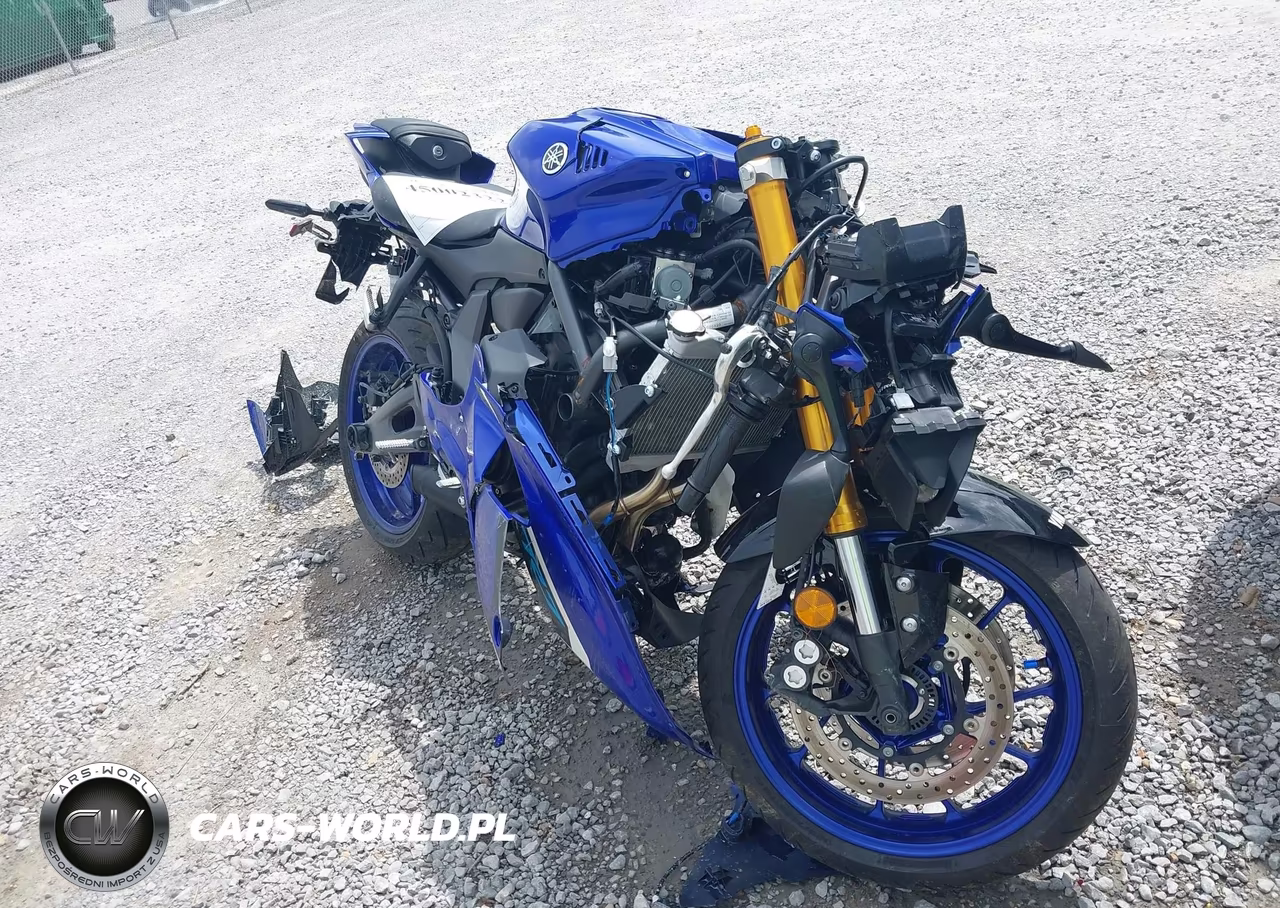 2025 Yamaha Yzfr7