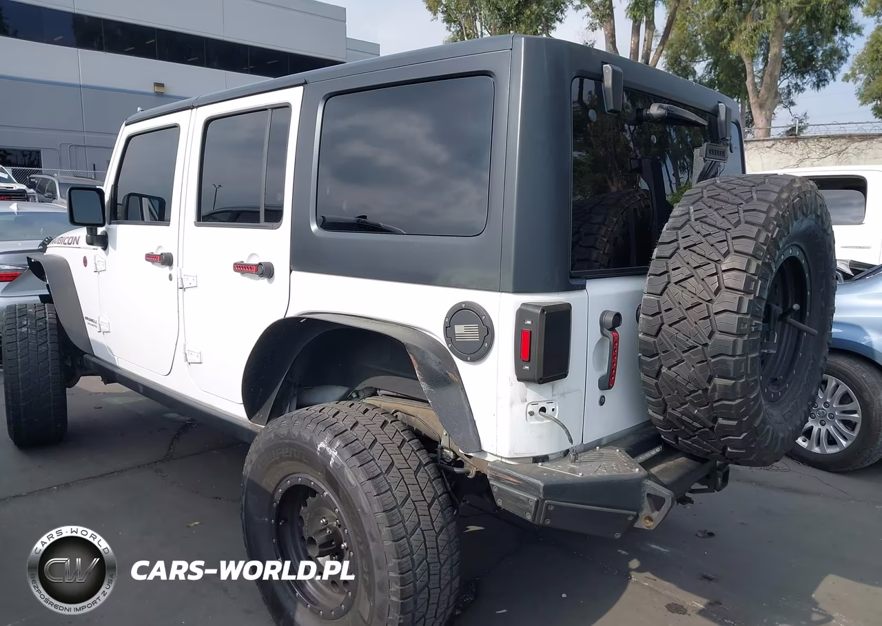 2017 Jeep Wrangler Unlimited Rubicon 4X4 VIN:1C4BJWFG2HL675971 - 3