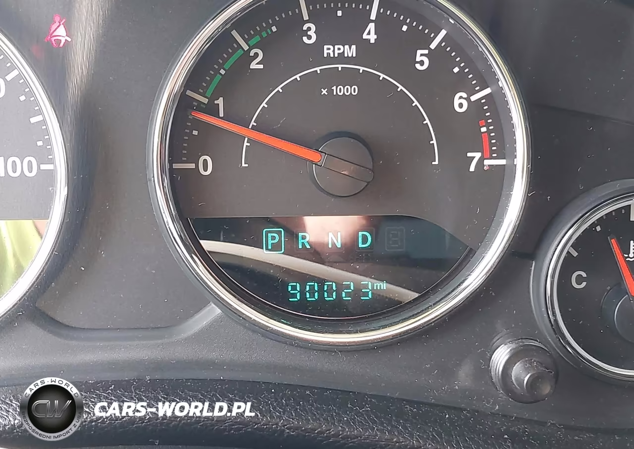 2017 Jeep Wrangler Unlimited Rubicon 4X4 VIN:1C4BJWFG2HL675971 - 7