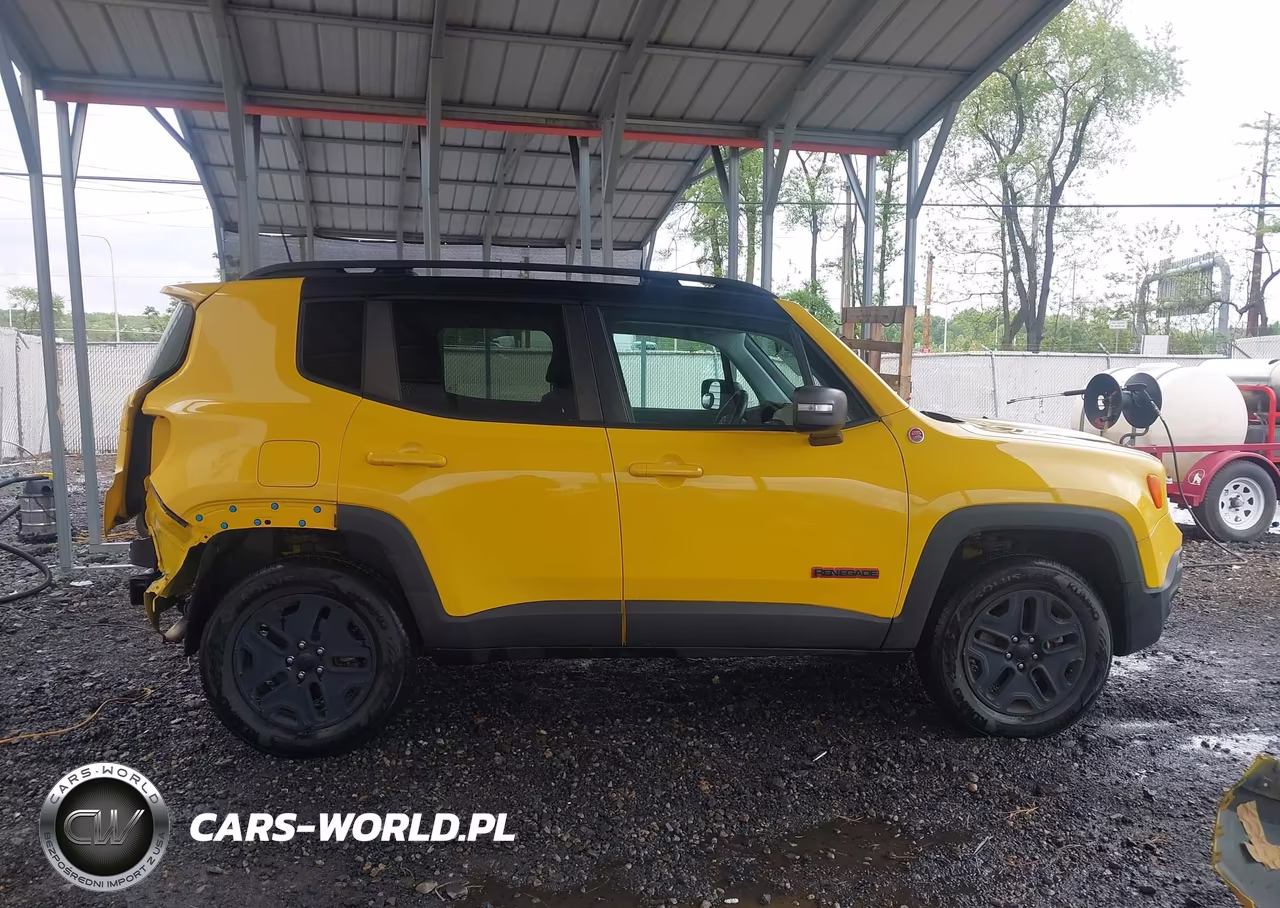 2018 Jeep Renegade Trailhawk 4X4 VIN:ZACCJBCB3JPG92981 - 14