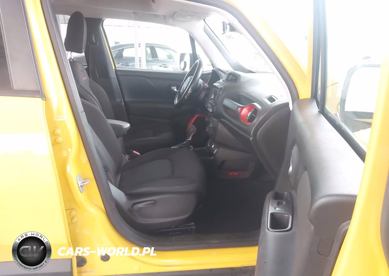 2018 Jeep Renegade Trailhawk 4X4 VIN:ZACCJBCB3JPG92981 - 5