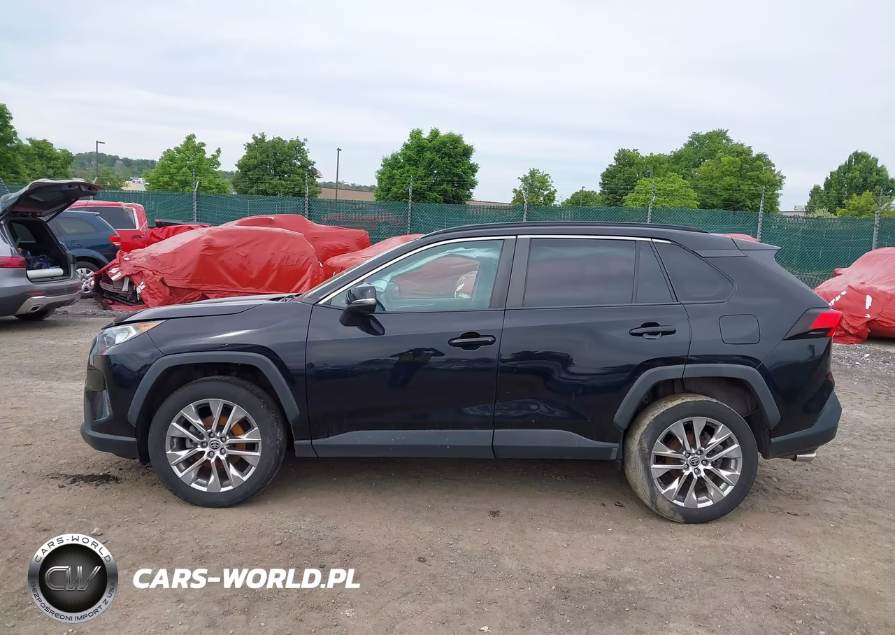 2021 Toyota Rav4 Xle Premium VIN:2T3A1RFV1MC184960 - 14