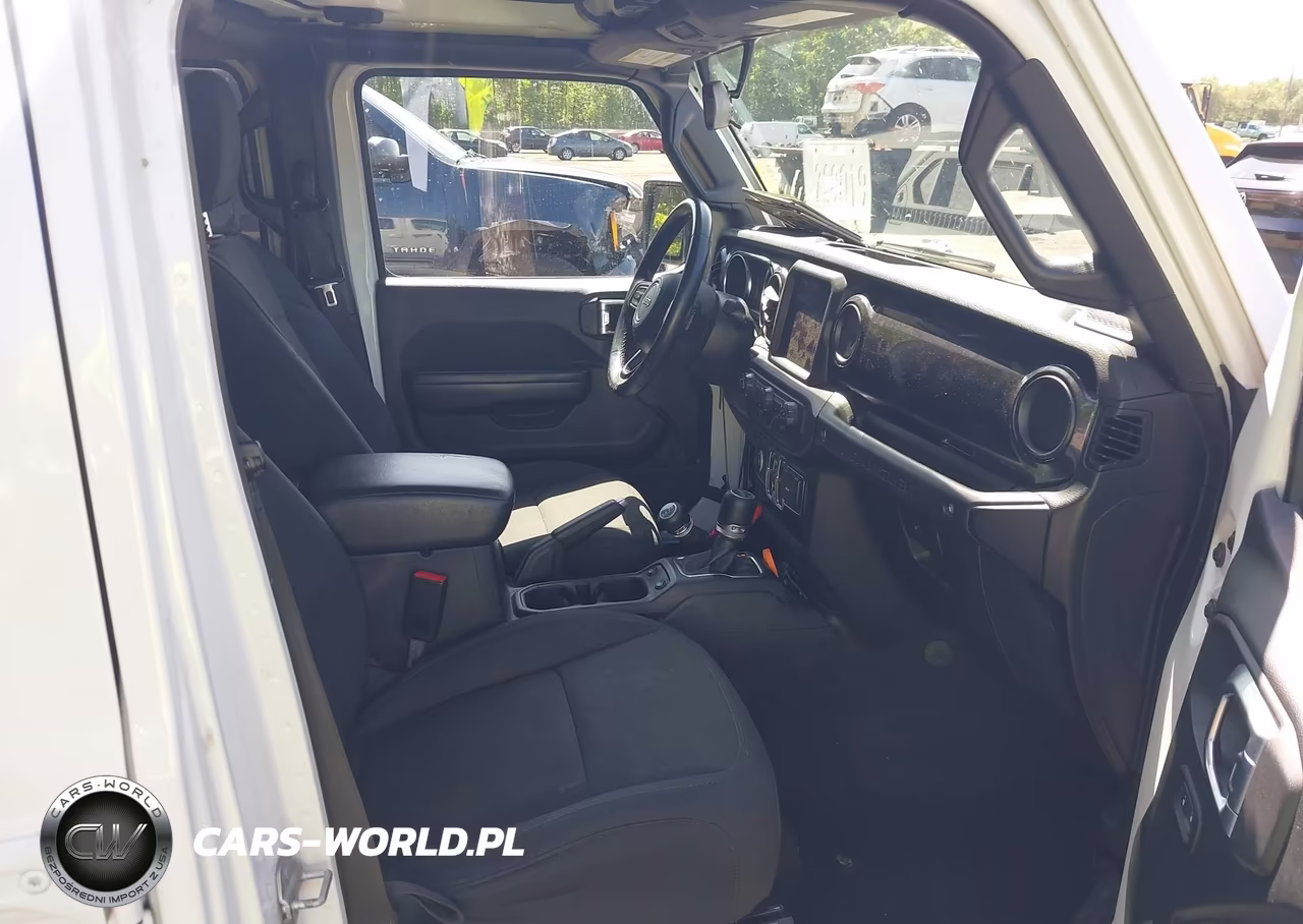 2020 Jeep Wrangler Unlimited Sport Altitude 4X4 VIN:1C4HJXDN5LW191639 - 5