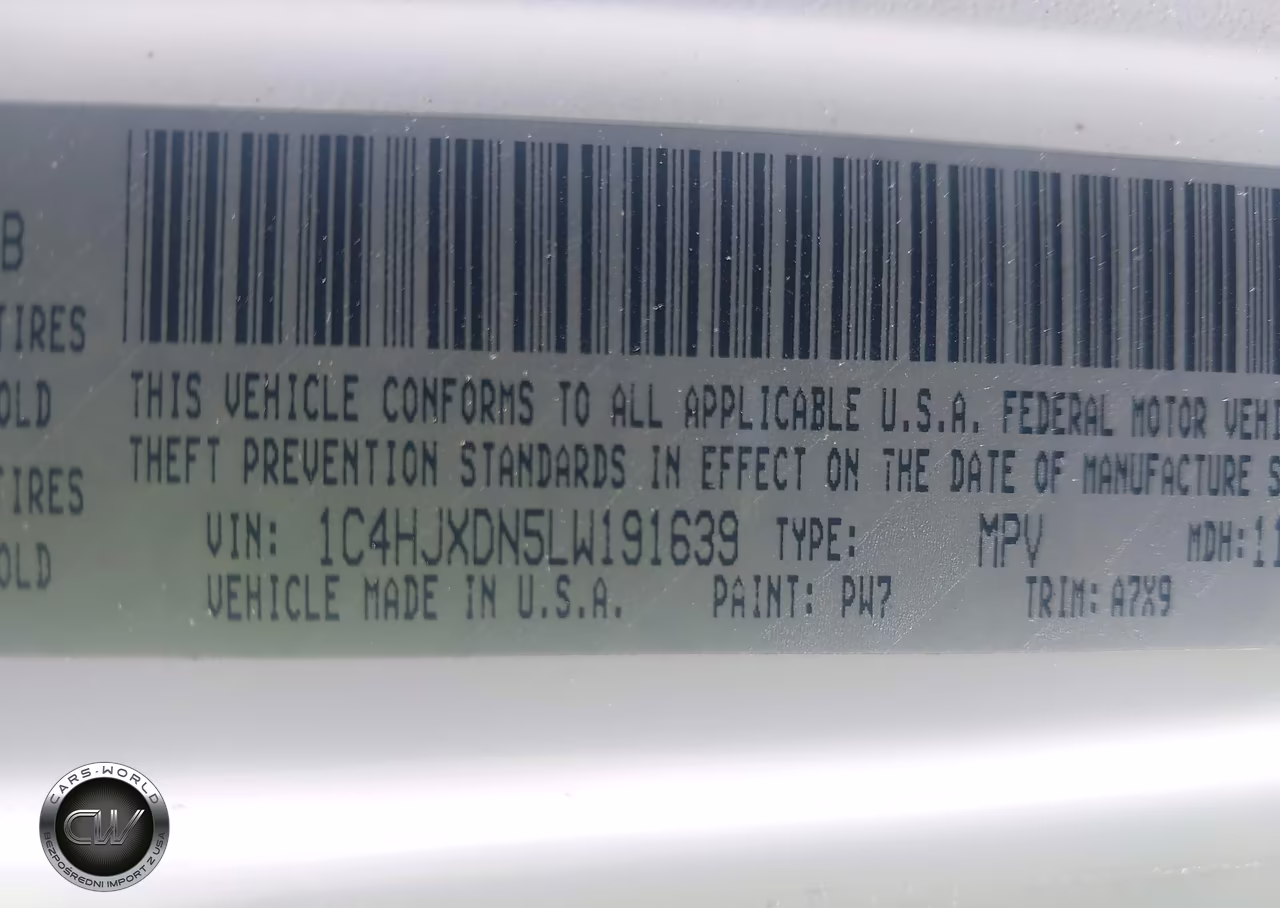 2020 Jeep Wrangler Unlimited Sport Altitude 4X4 VIN:1C4HJXDN5LW191639 - 9