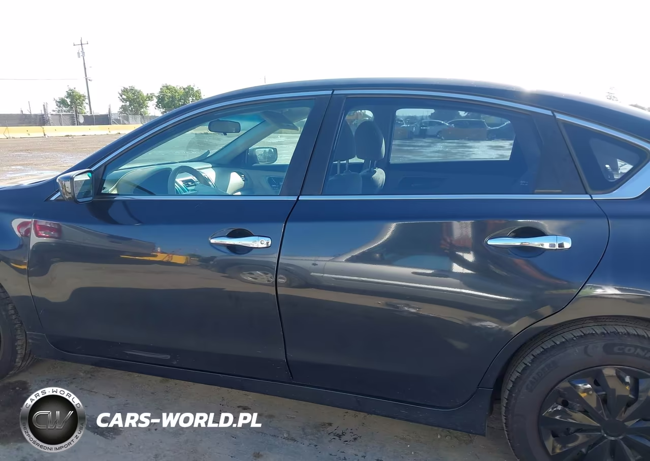 2014 Nissan Altima 2.5 S VIN:1N4AL3AP3EN218006 - 14