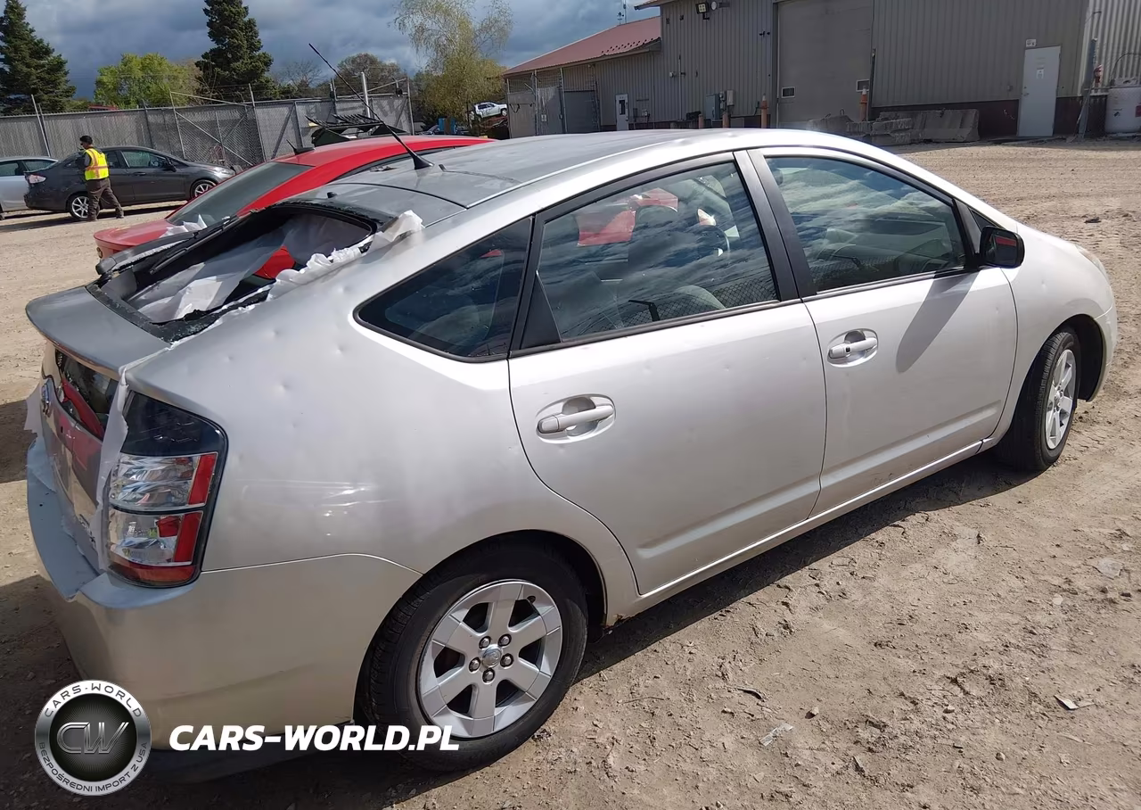 2005 Toyota Prius VIN:JTDKB20U153097314 - 4