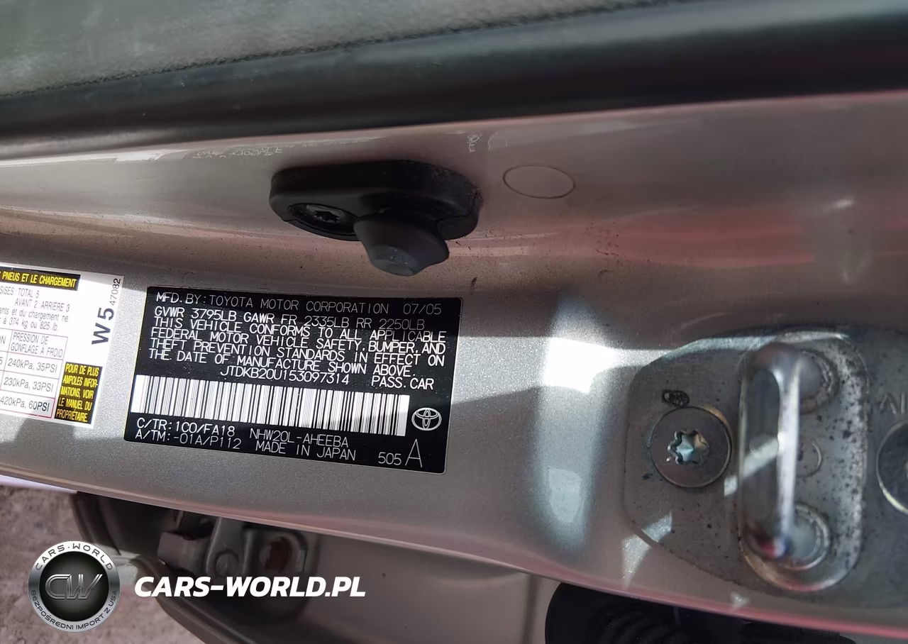 2005 Toyota Prius VIN:JTDKB20U153097314 - 9