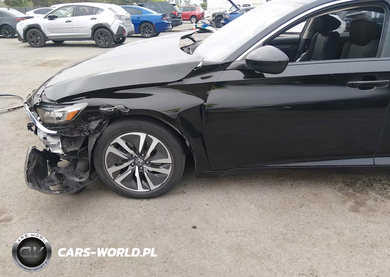 2021 Honda Accord Hybrid VIN:1HGCV3F16MA018570 - 17